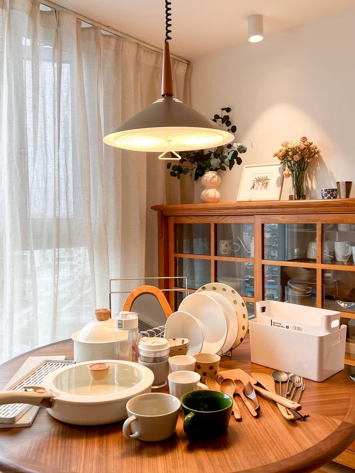Agnes Retro Pendant Light with Retractable Cable, Mid-Century Modern Kitchen Island Lamp