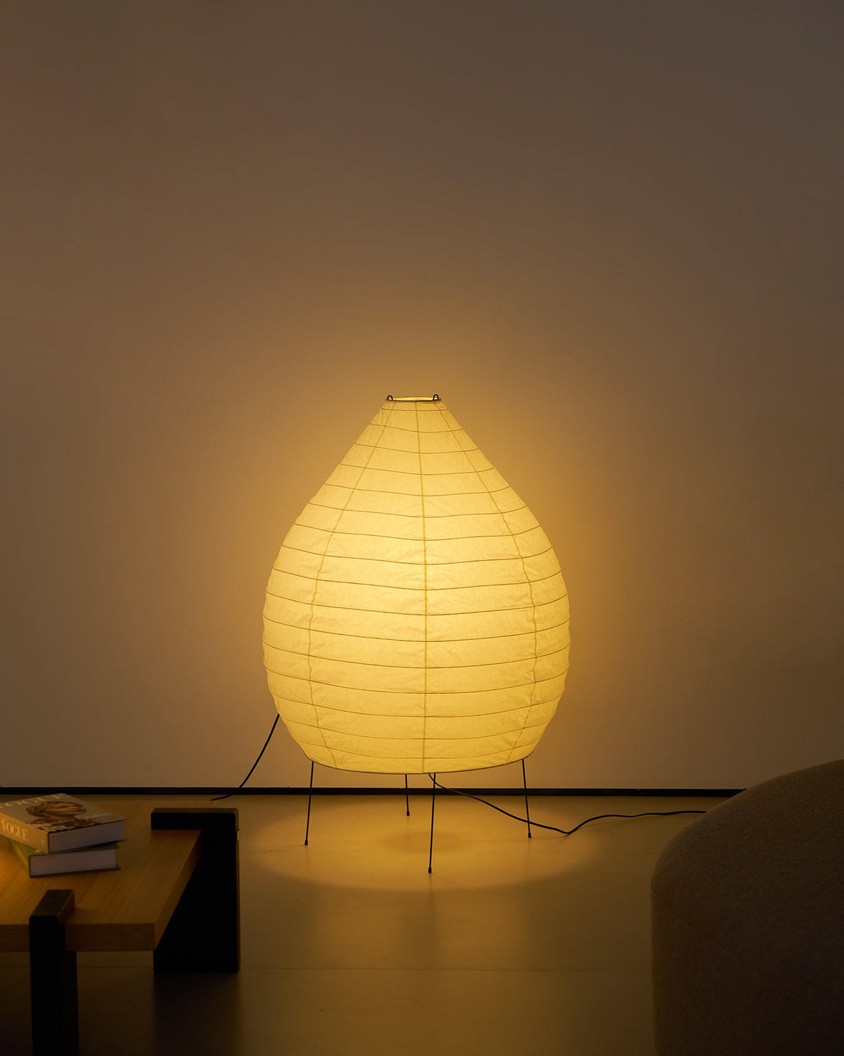Washi Paper Floor Lamp – Handcrafted Rice Paper Lantern for Modern Interiors