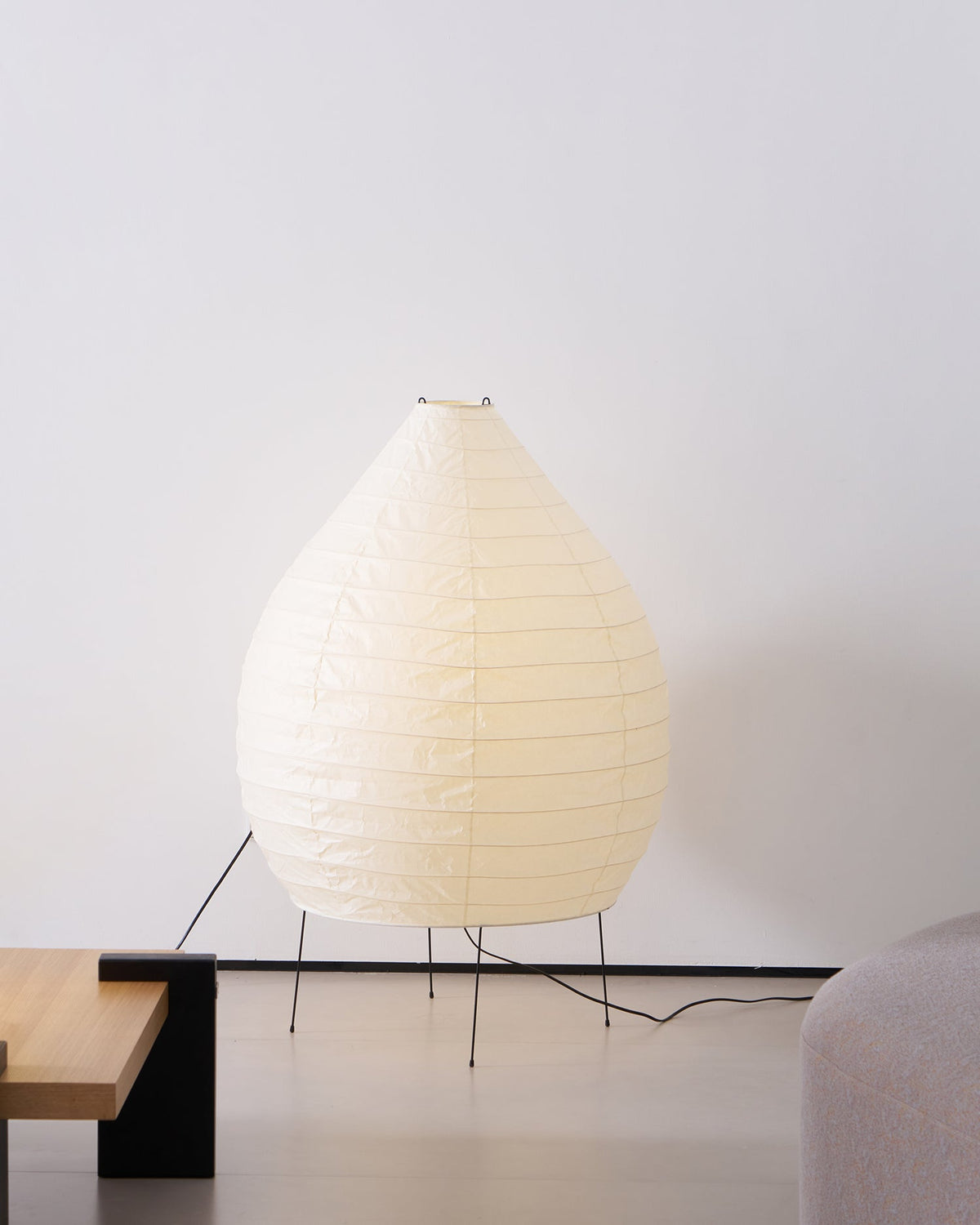 Washi Paper Floor Lamp – Handcrafted Rice Paper Lantern for Modern Interiors