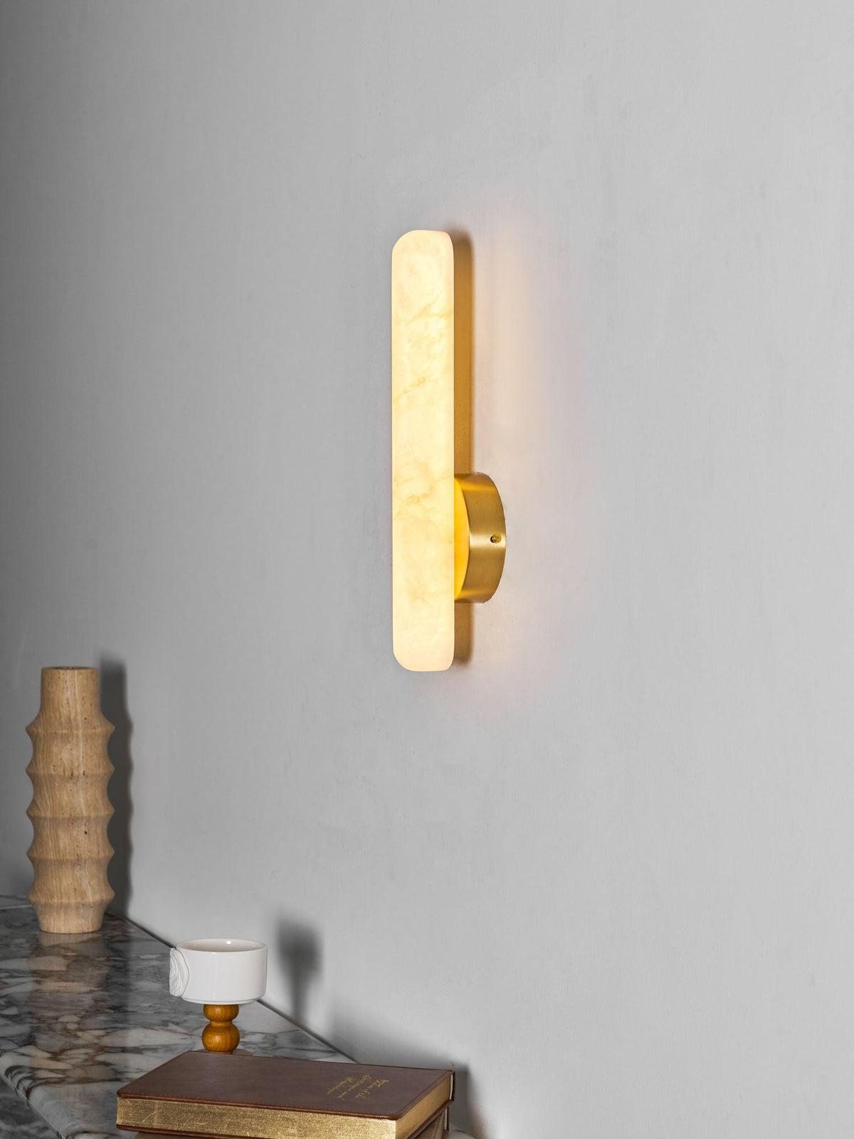 Alabaster Rod Wall Sconce in Brass – Modern Minimalist Lighting