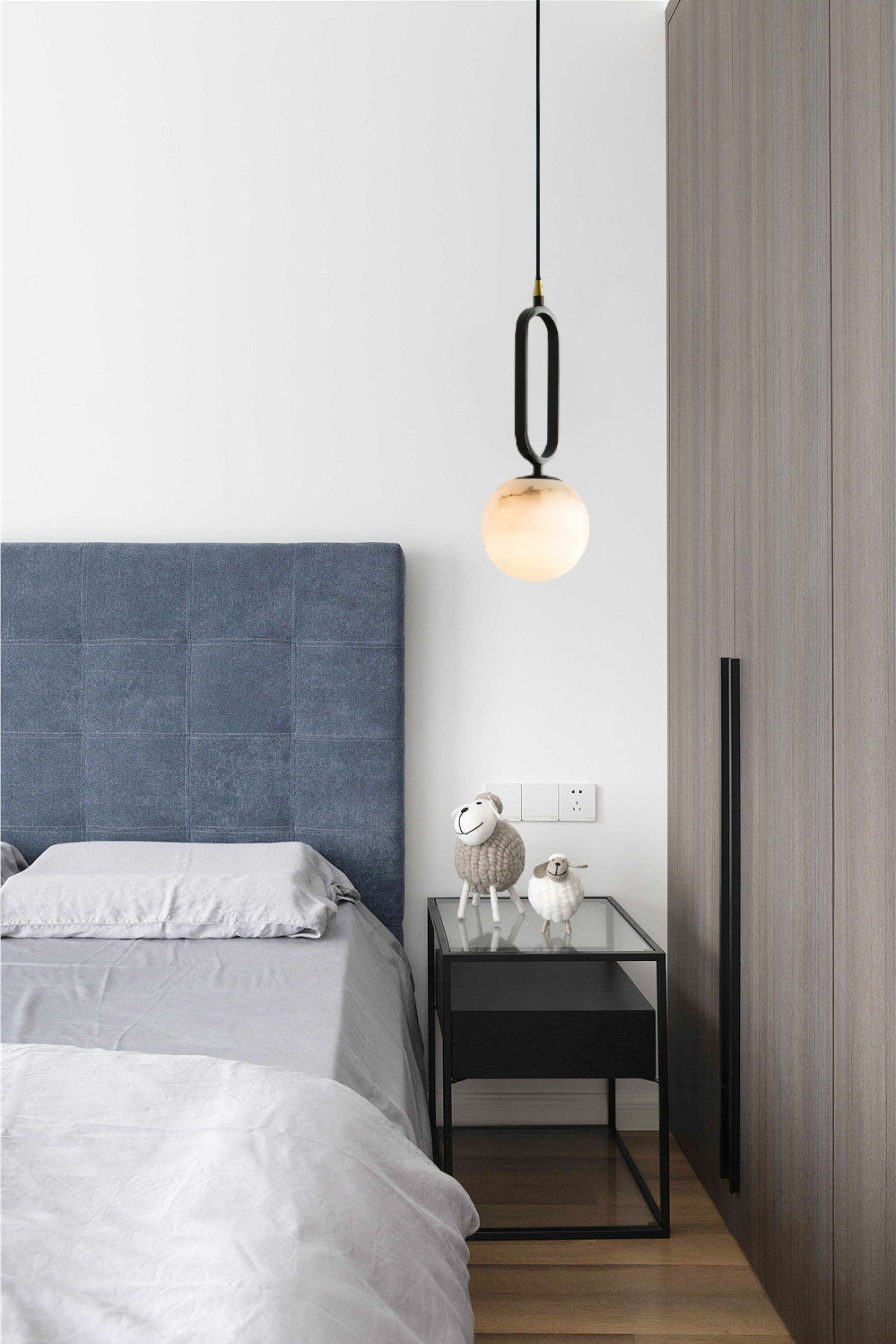 alabaster-ball-pendant-lamp