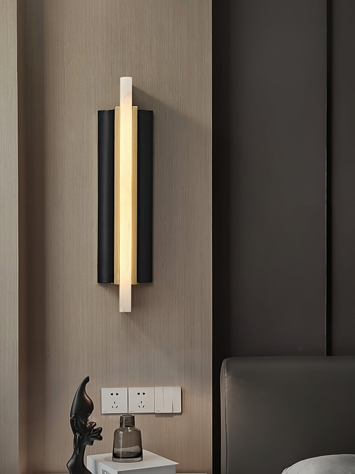 Alabaster Blade Wall Sconce – Modern LED Wall Light in Natural Stone