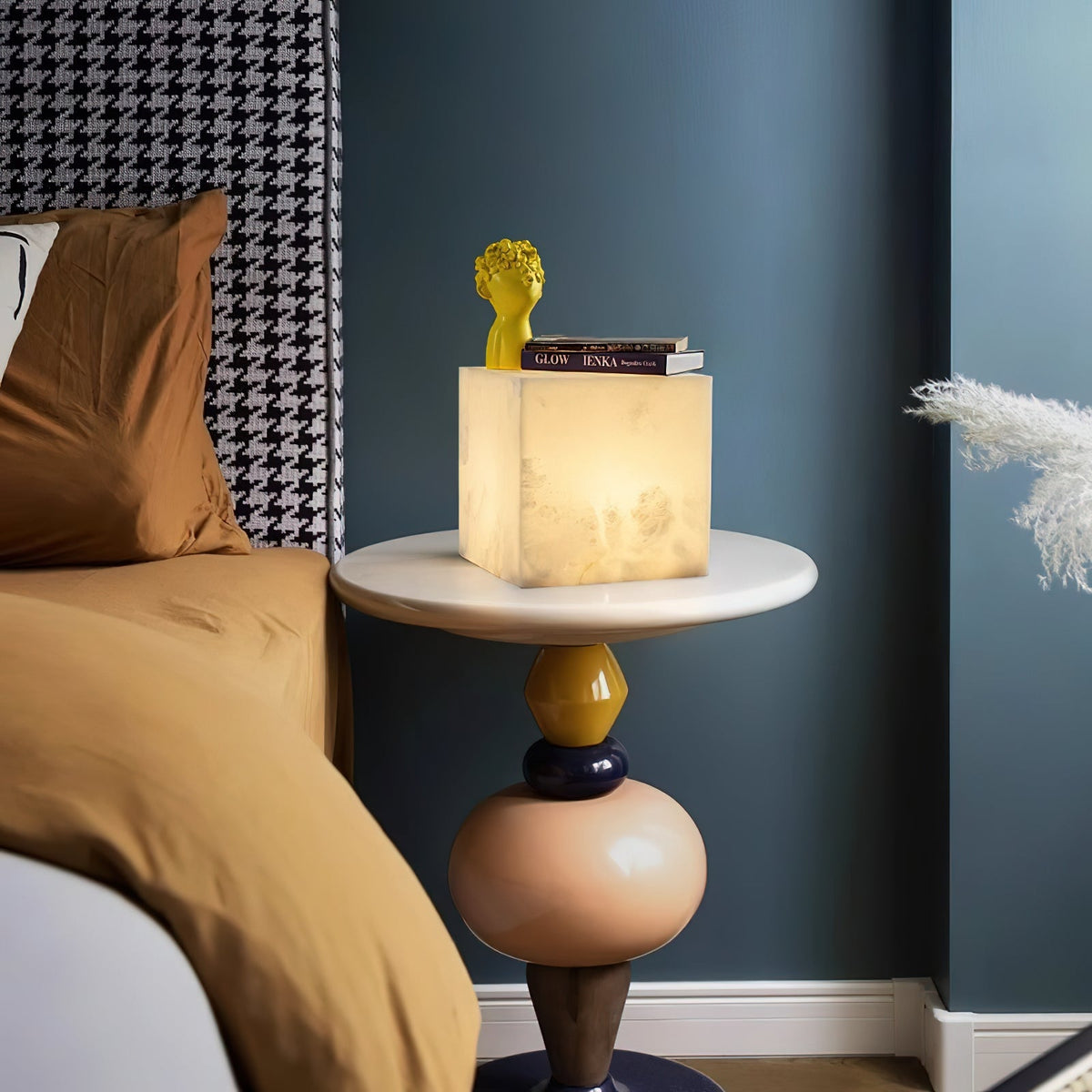 alabaster-cubic-table-lamp