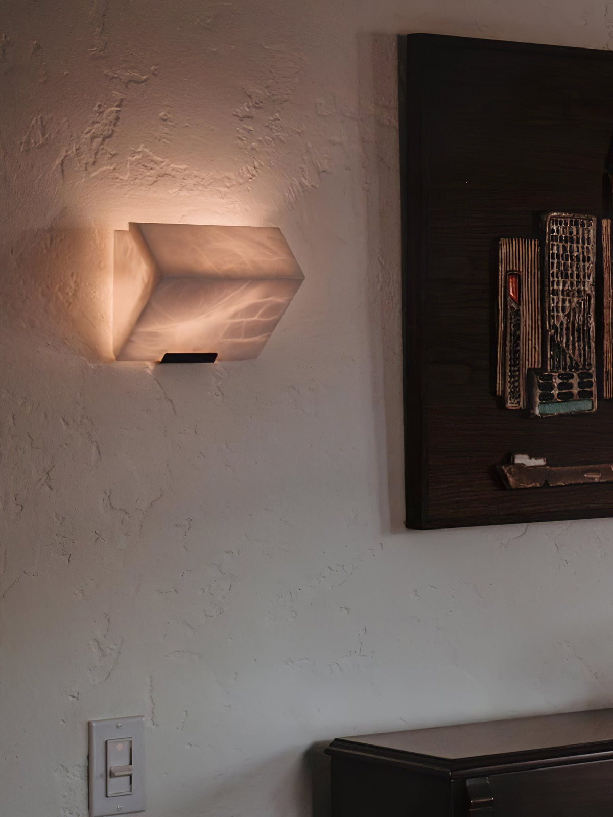 Alabaster Plug-In Wall Sconce with Integrated LED – Modern Staircase Lighting