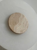 alba-alabaster-wall-lamp