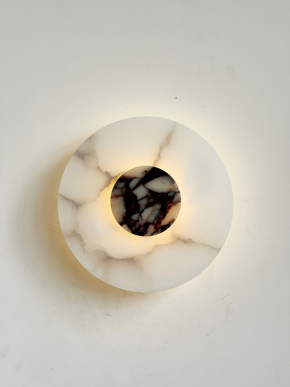 alba-alabaster-wall-lamp