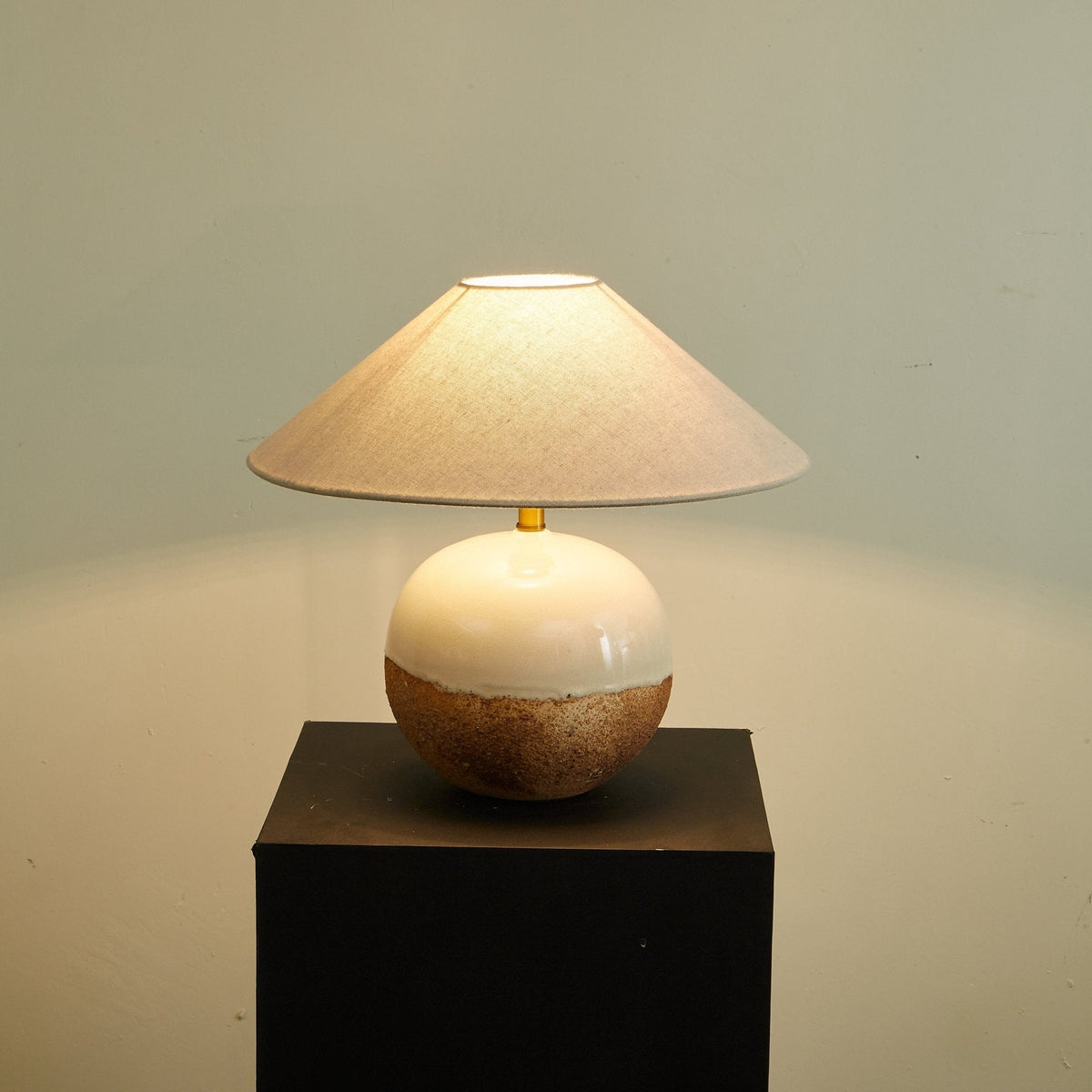 Alba Terra Ceramic Table Lamp with Linen Shade for Bedroom and Living Room