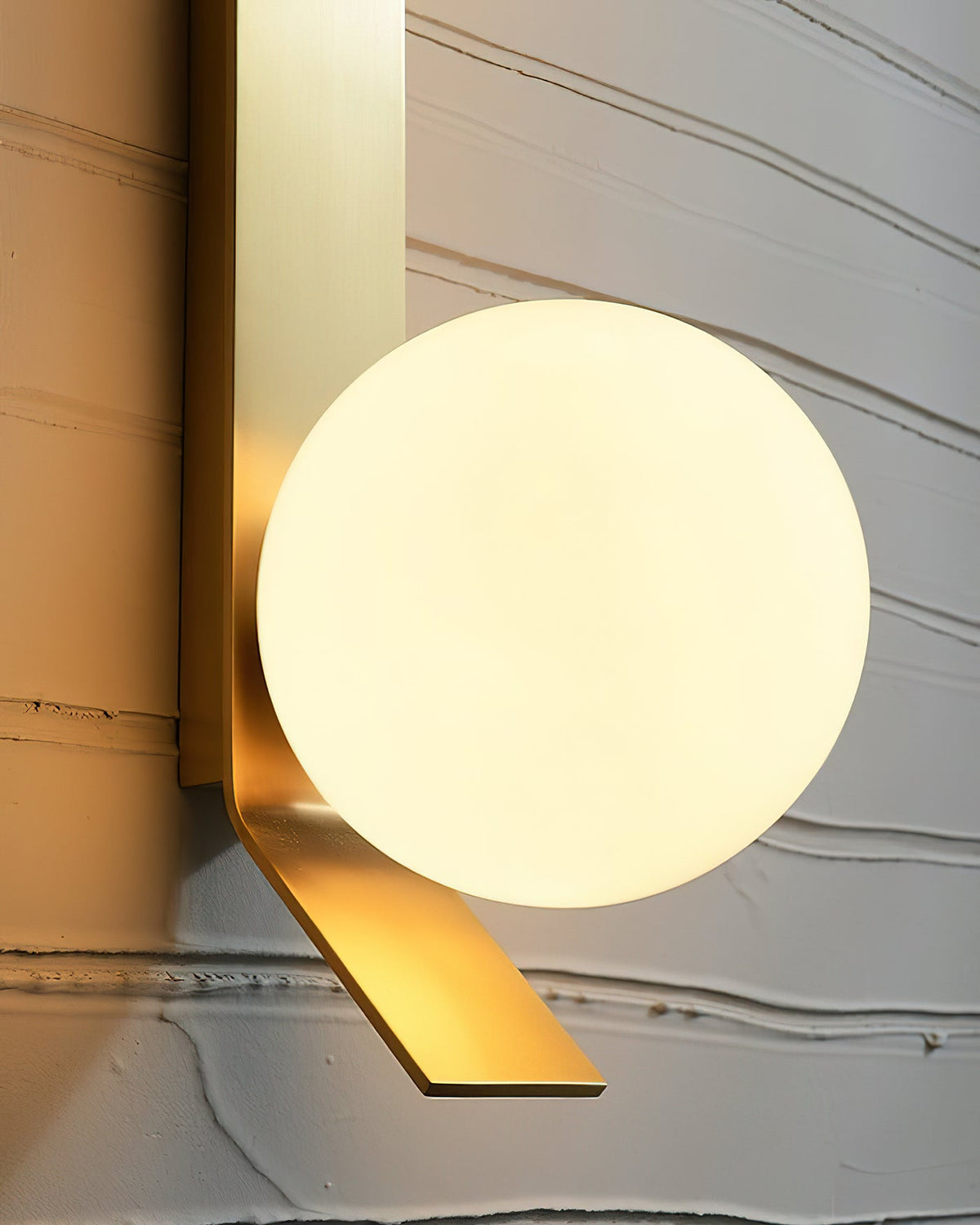 aley-wall-lamp