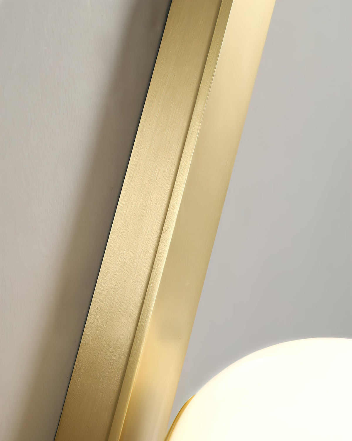 aley-wall-lamp