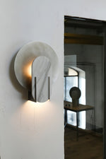alice-wall-lamp
