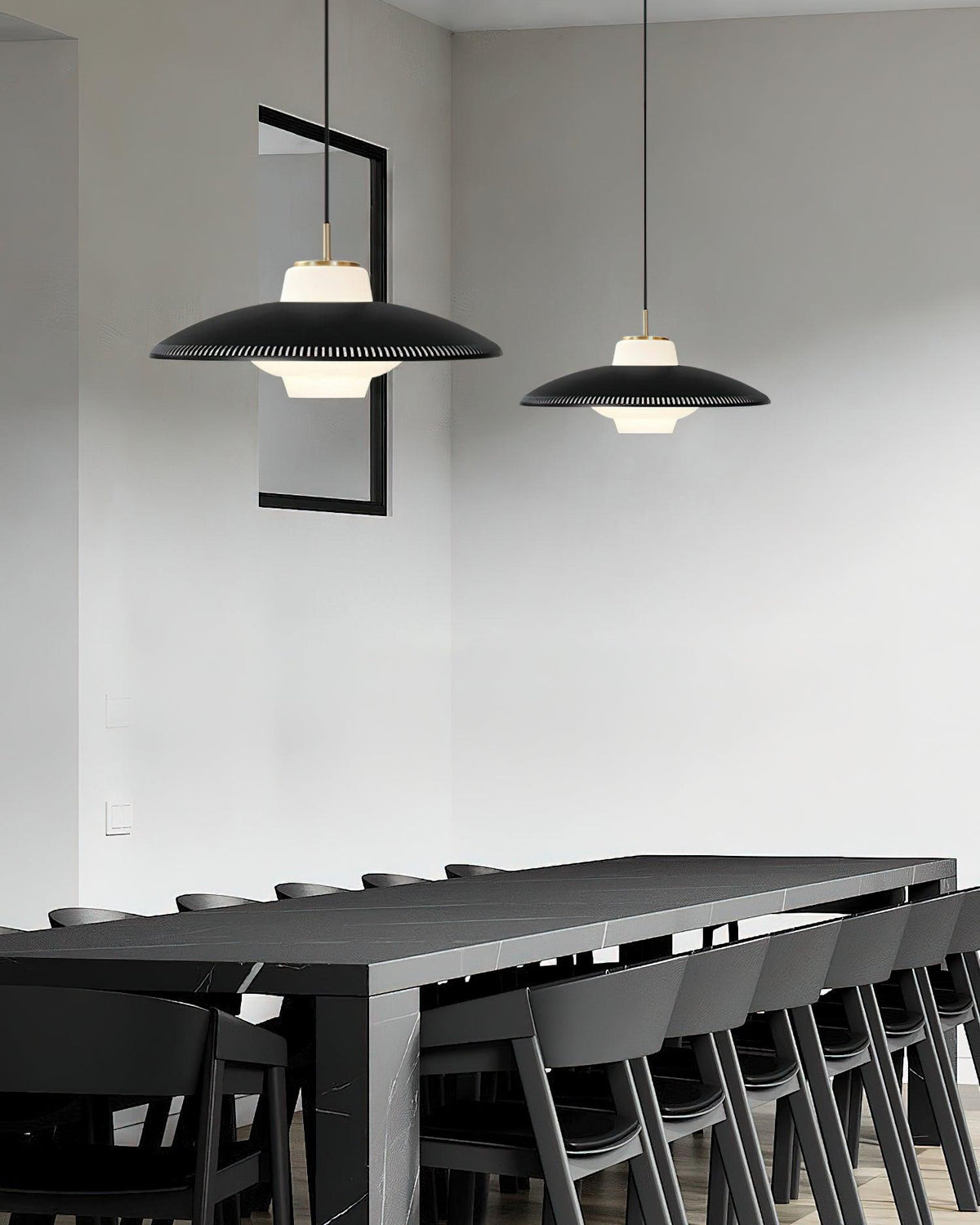 alien-frisbee-pendant-lamp