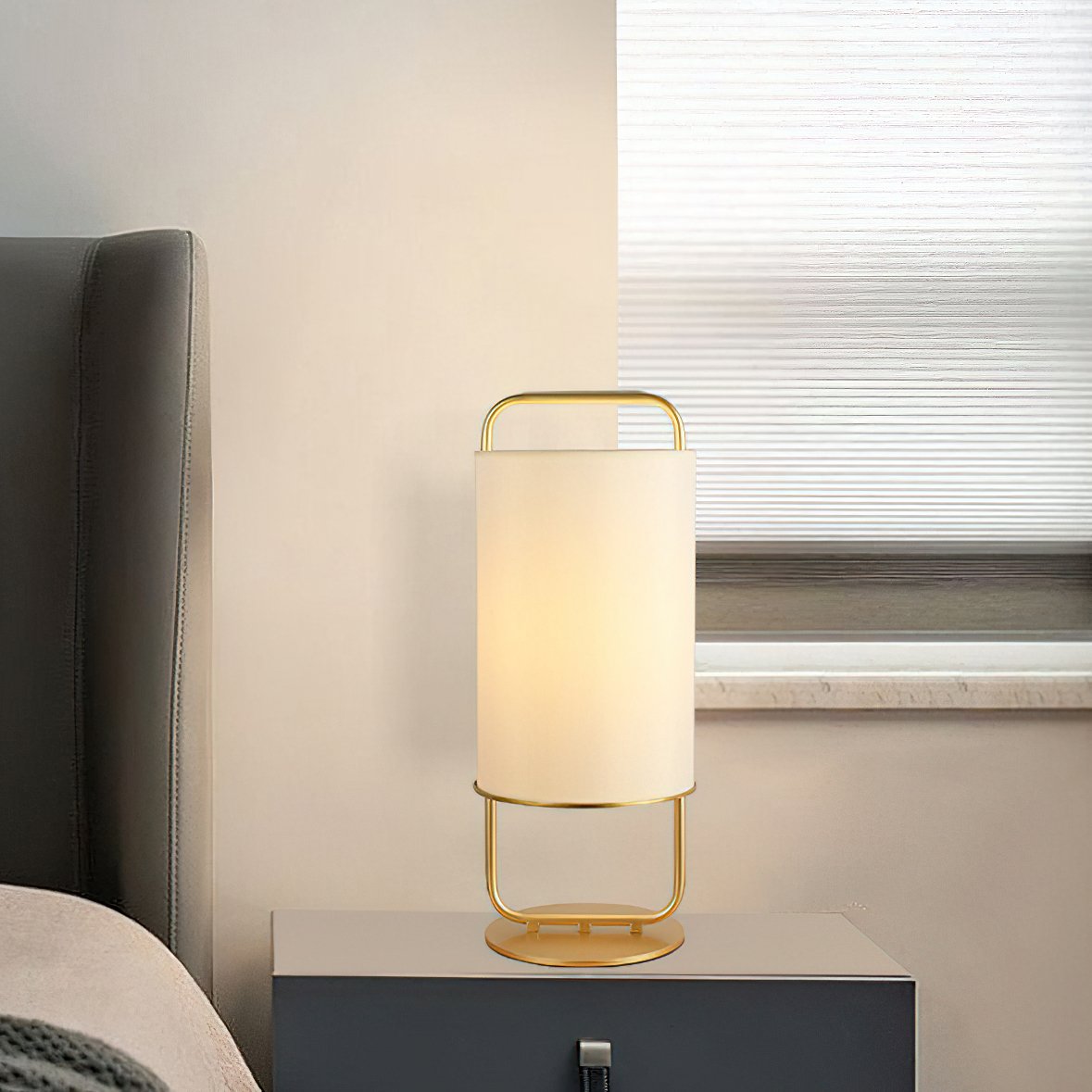 Alistair Table lamp