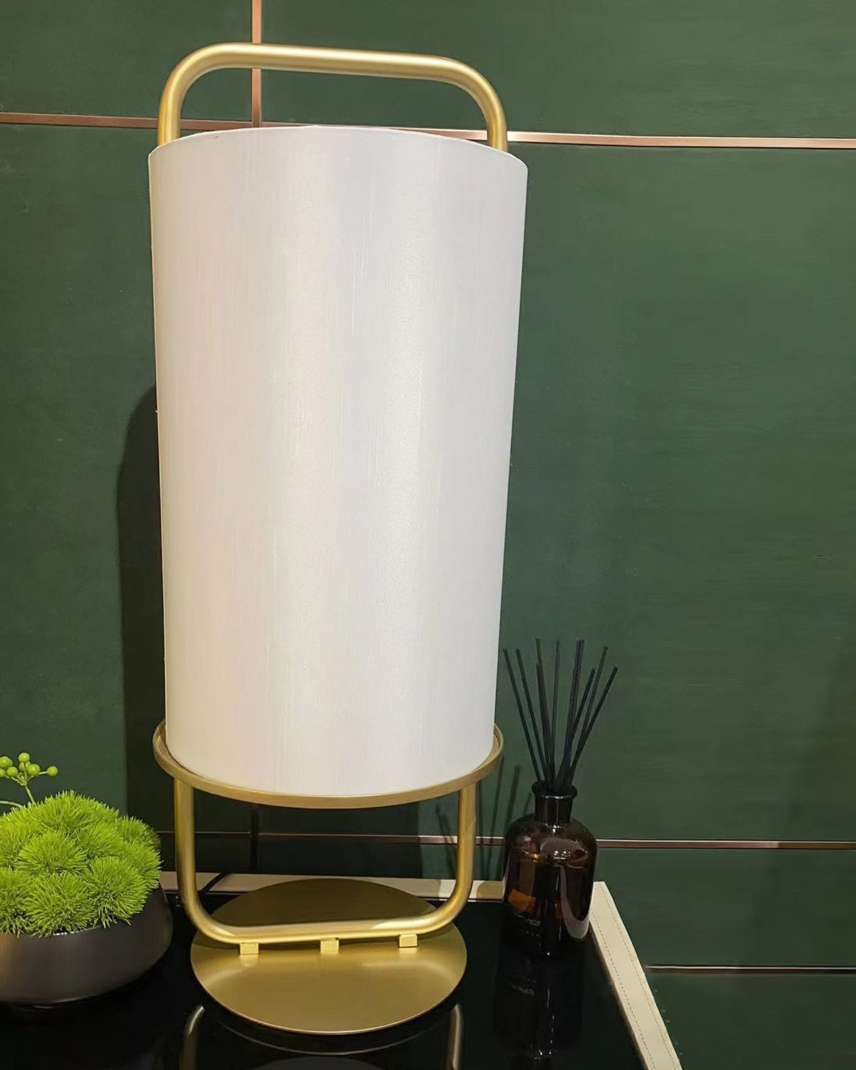 Alistair Table lamp