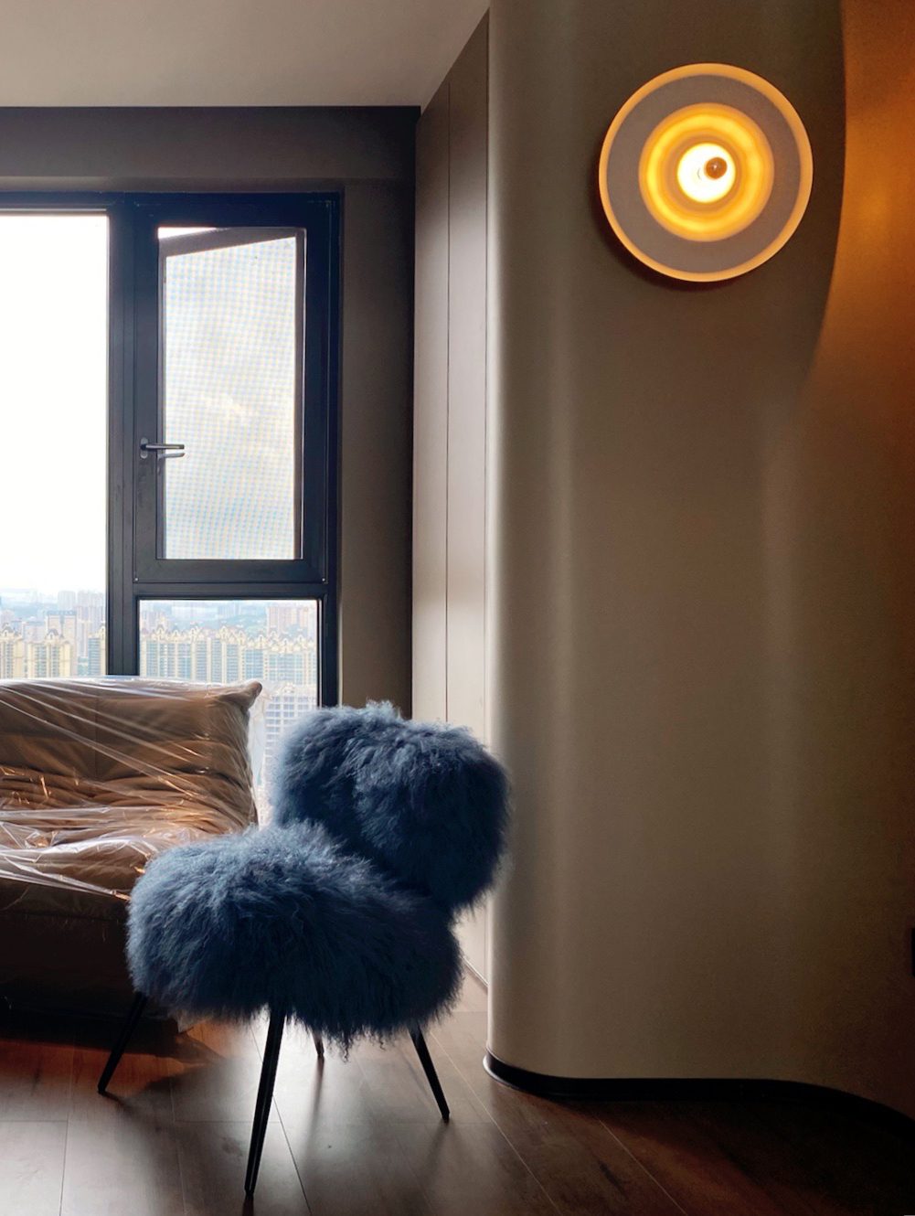 Alma Wall Lamp