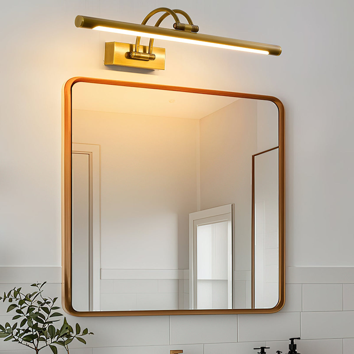 alton-brass-wall-lamp