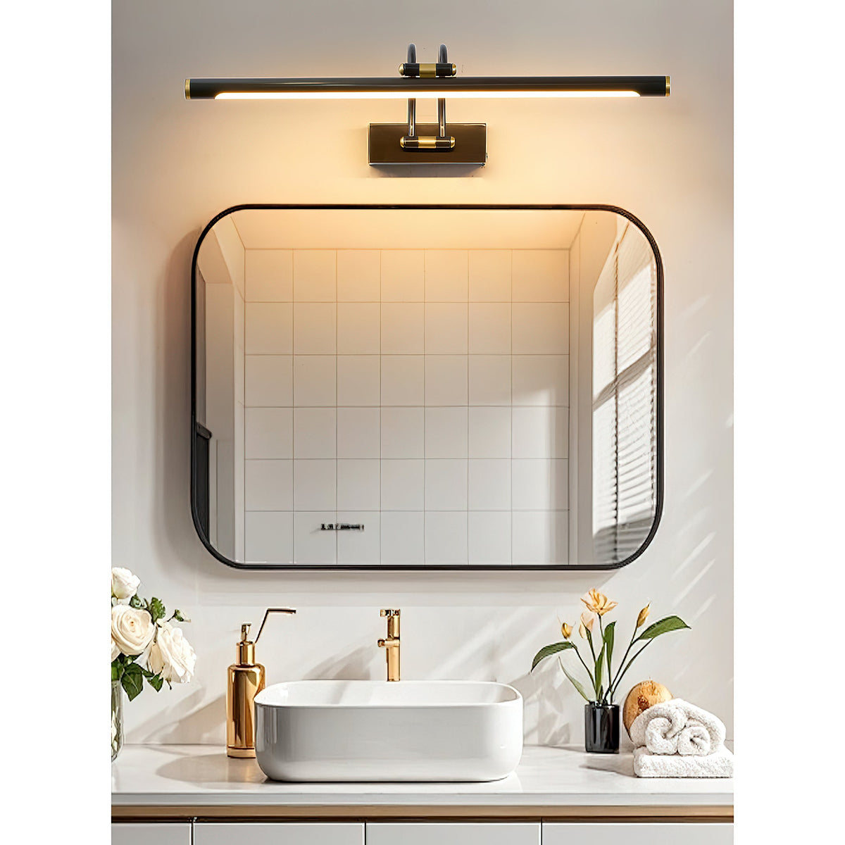 alton-brass-wall-lamp