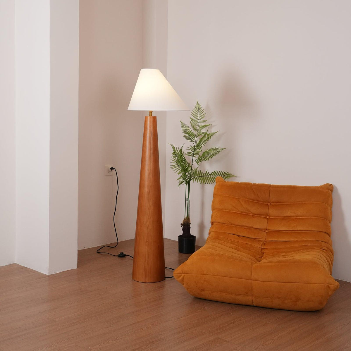 alvin-floor-lamp