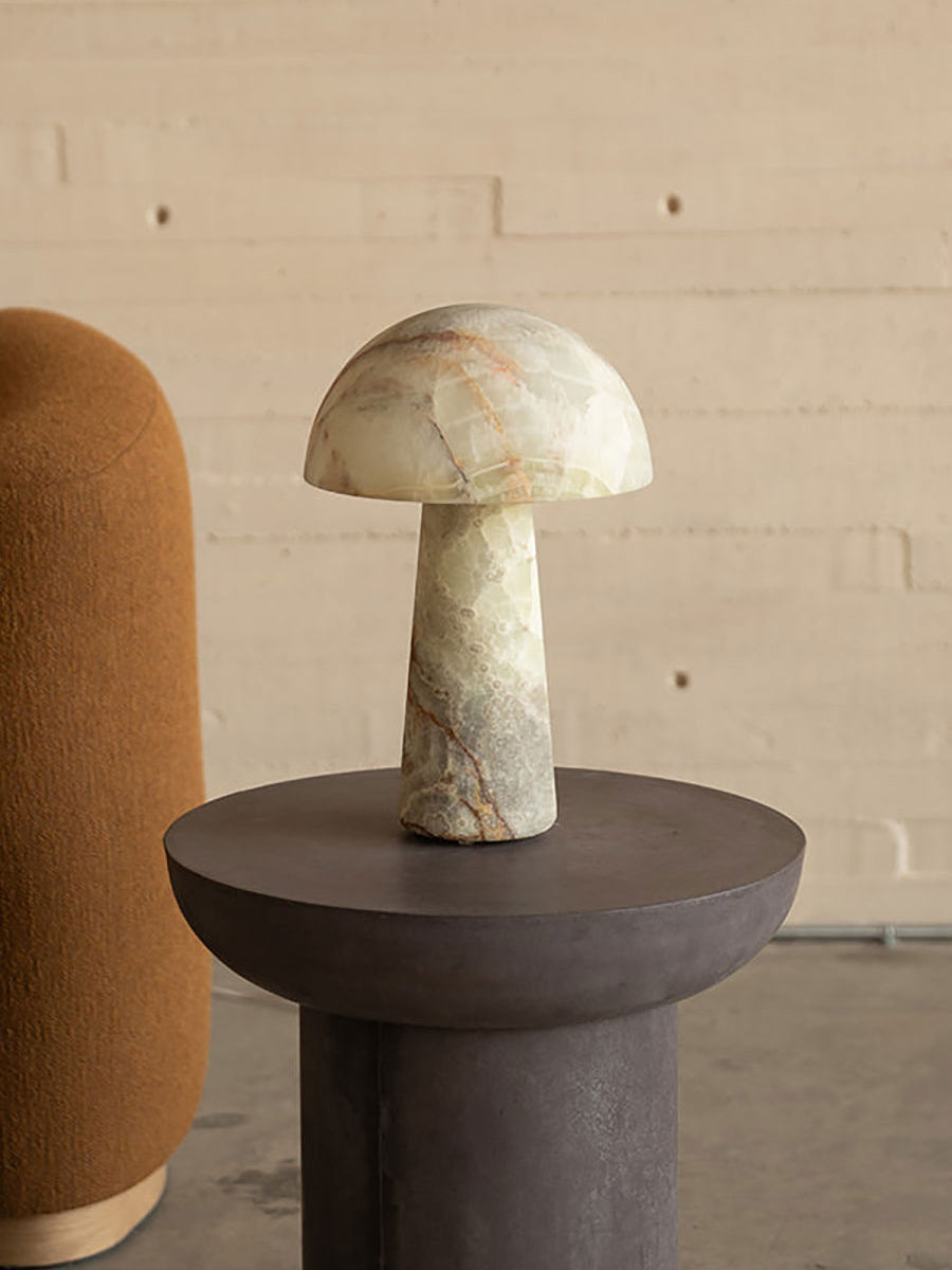 Aurora Jade Table Lamp – Sculptural Natural Stone LED Accent Light
