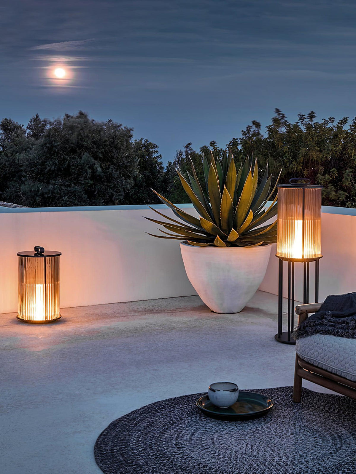 Ambient Line Lantern Garden Light – Stainless Steel Outdoor Post Lamp