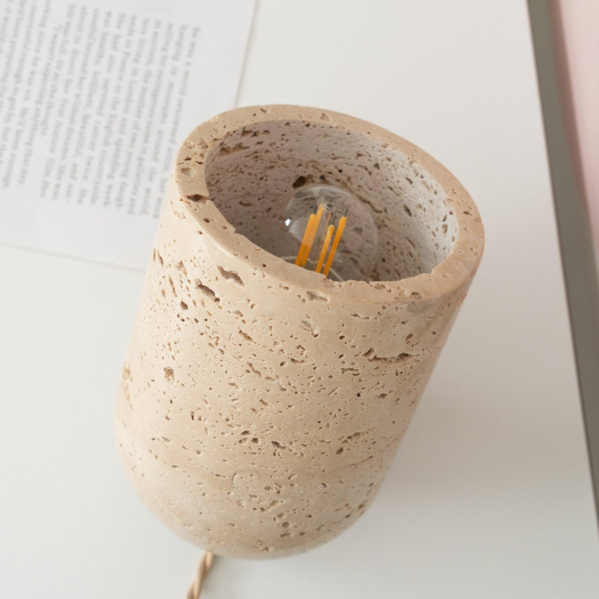 amidori-table-lamp