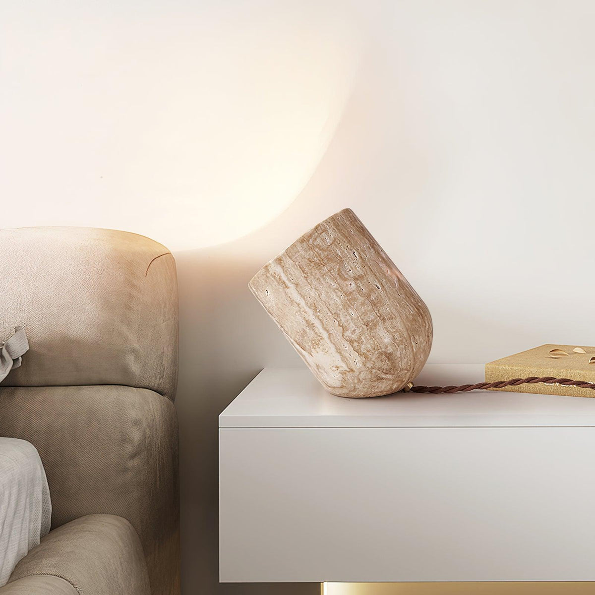 amidori-table-lamp
