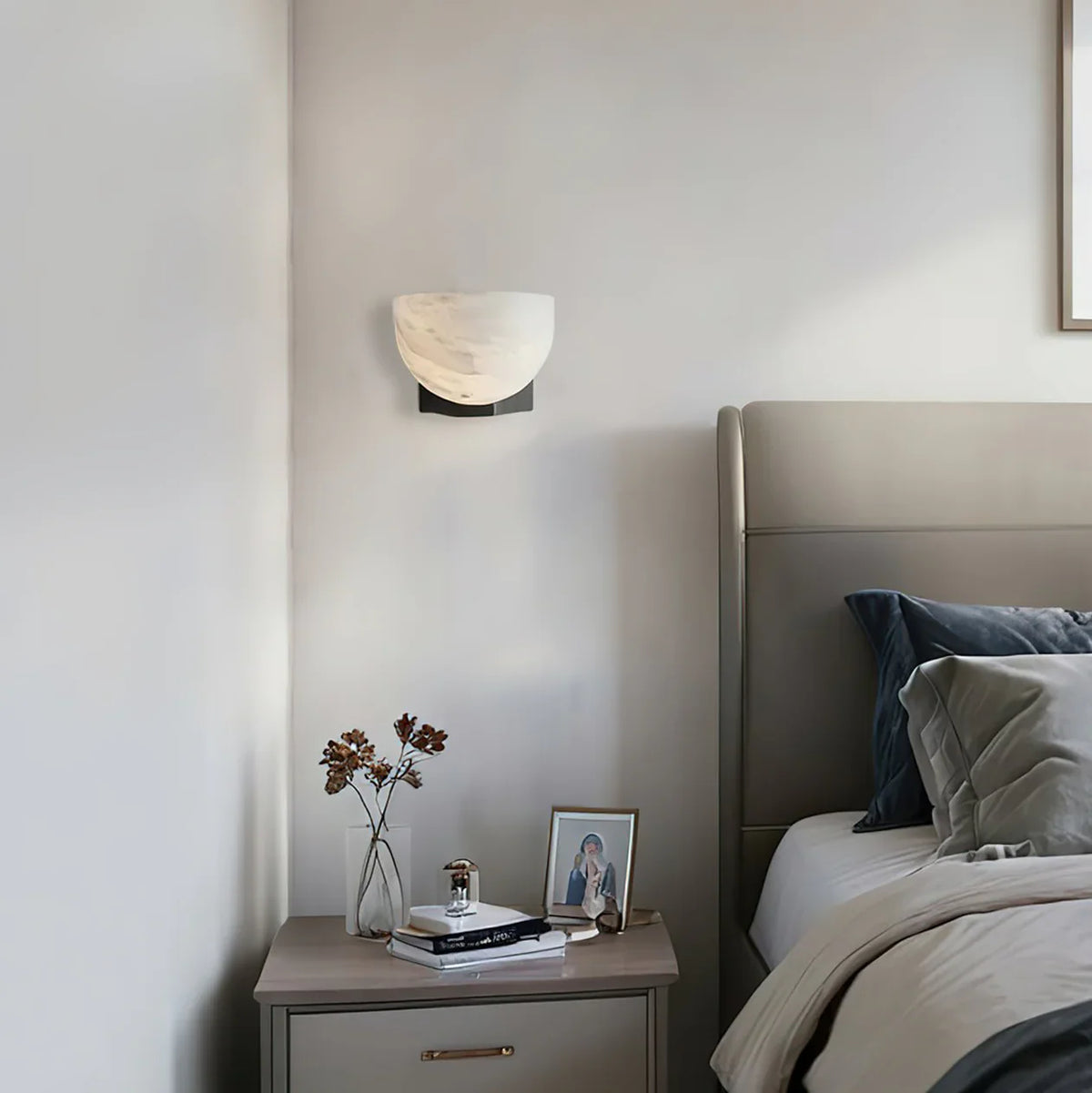 ando-brass-alabaster-sconce