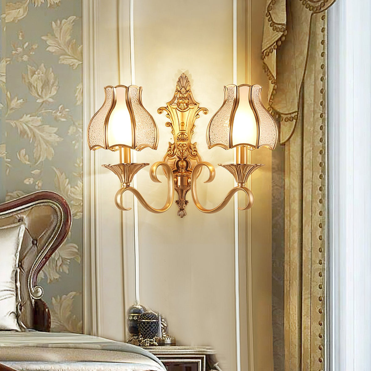 Anvia Brass Wall Light