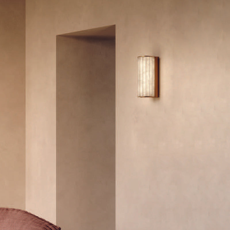apadana-alabaster-wall-lamp
