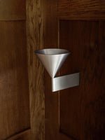 apollo-aluminum-wall-lamp