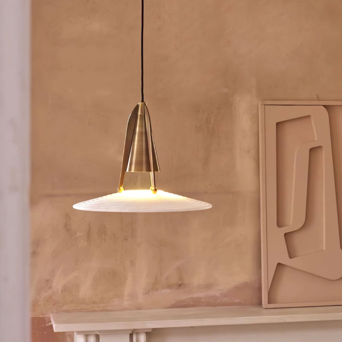 Aragon Alabaster Pendant Light – Sculptural Metal & Natural Stone