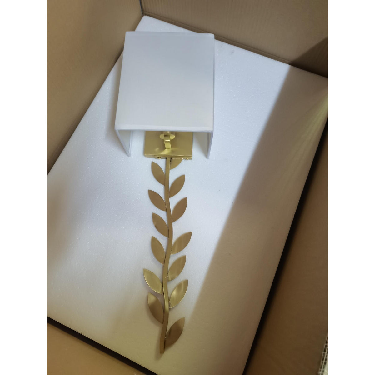arbor-grove-wall-lamp