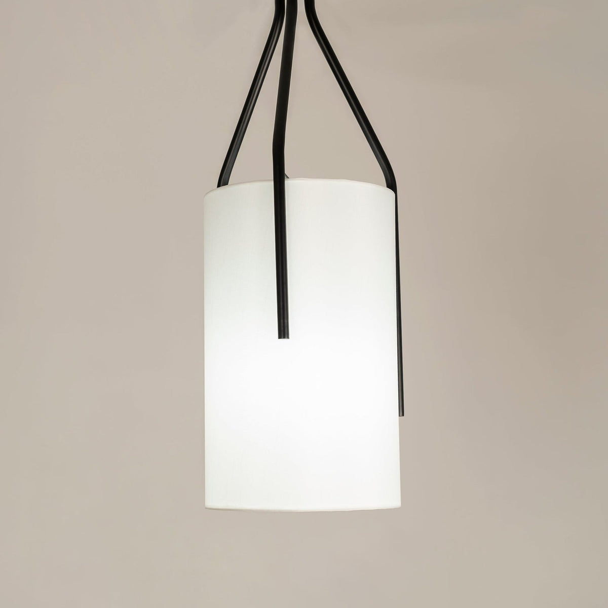 Arborescence Brass Linen Chandelier – Modern Minimalist Pendant for Dining and Foyer