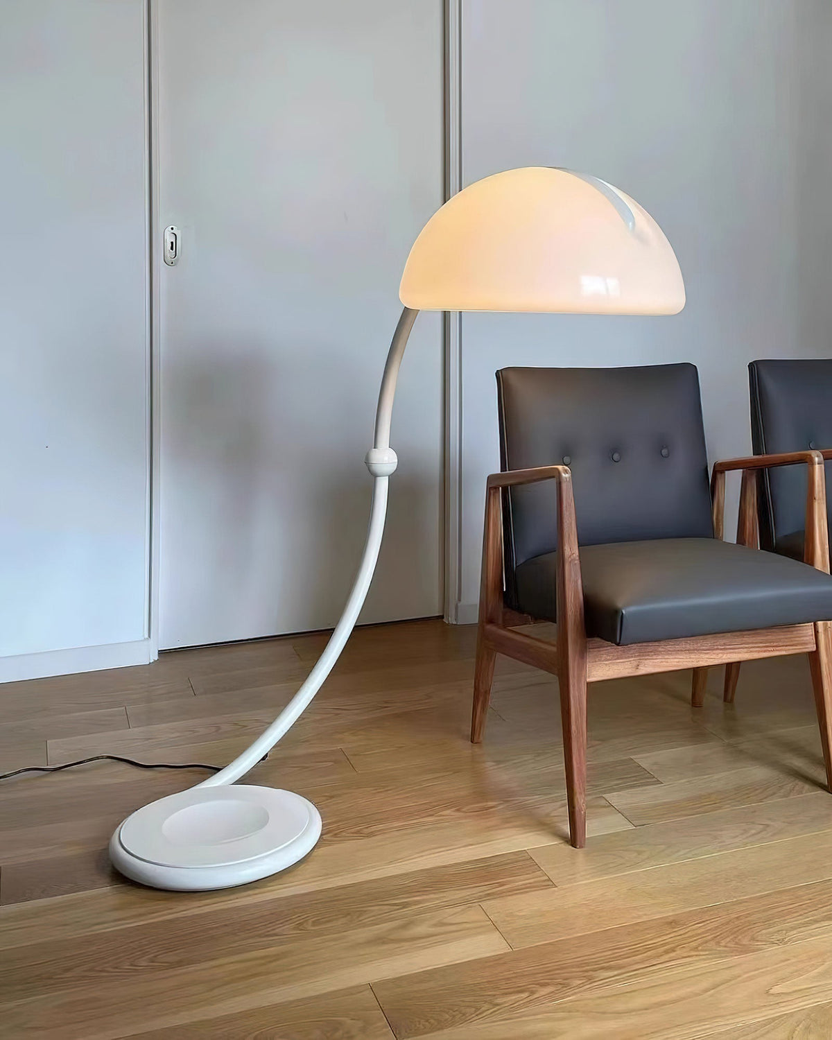 arc-glow-floor-lamp