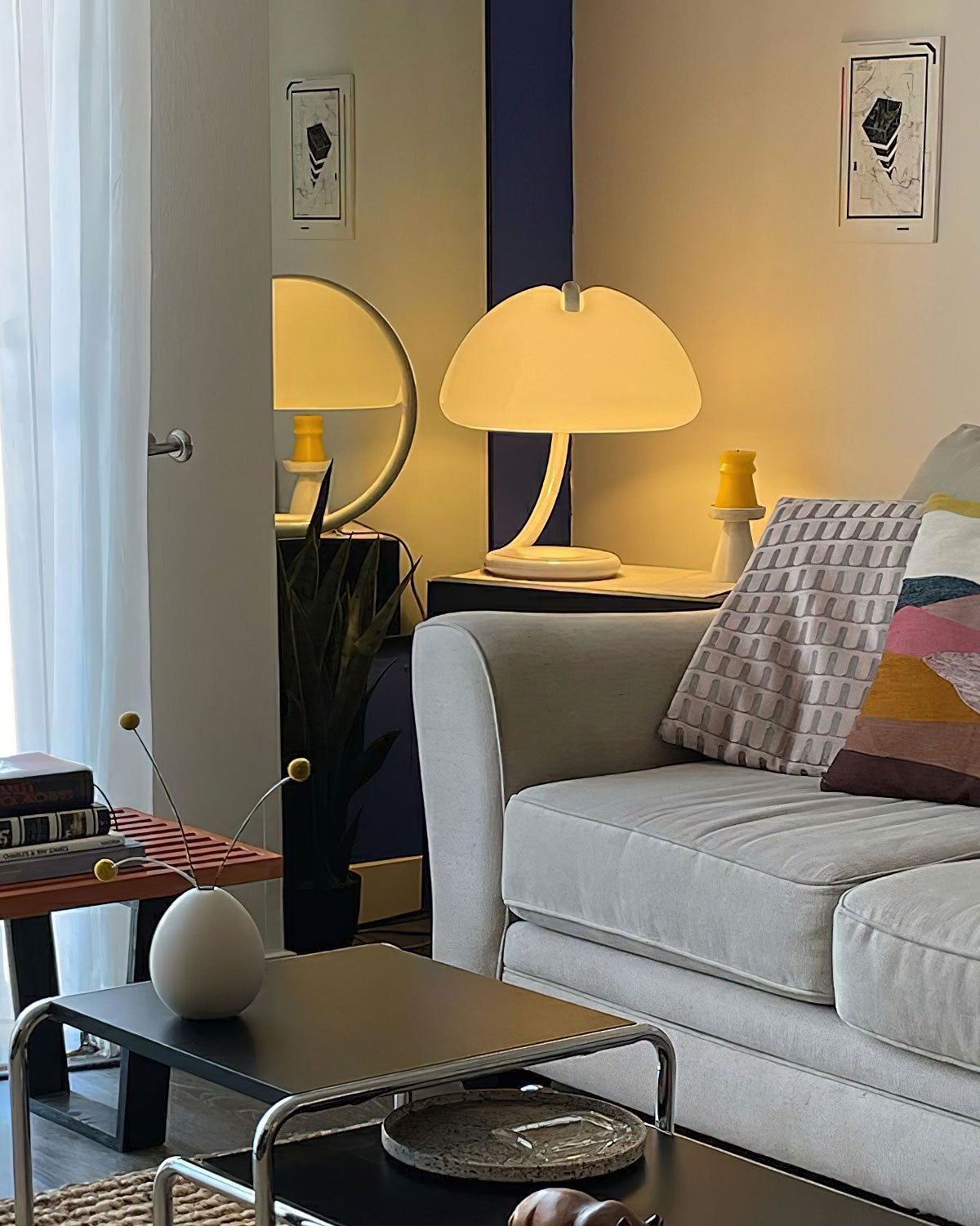 arc-glow-table-lamp