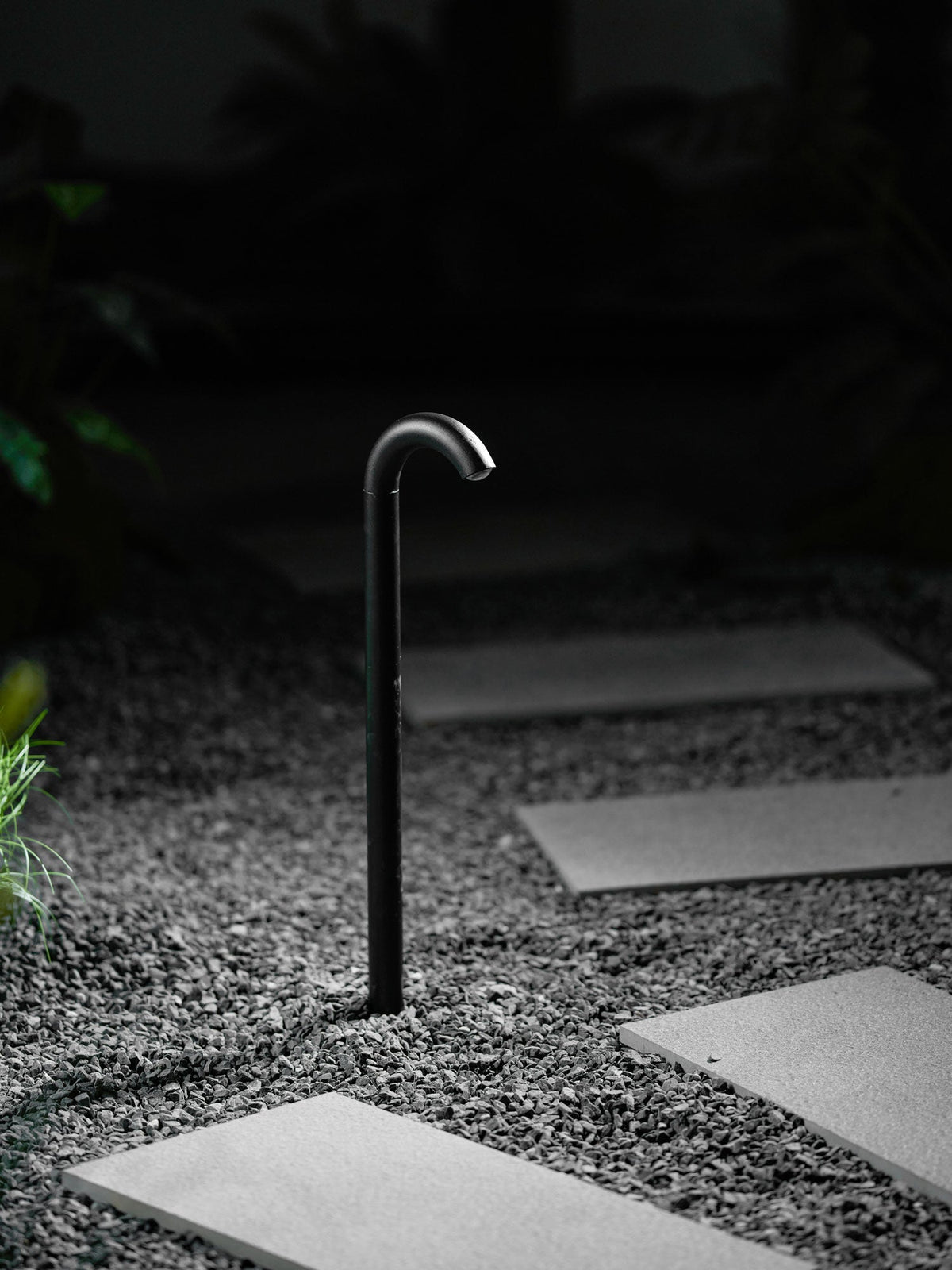 Arcis Modern Outdoor Pathway Light – Sleek LED Landscape Lighting