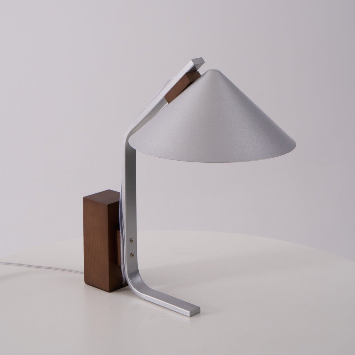 Arclune Modern Walnut Wood Desk Lamp with Aluminum Arc Shade