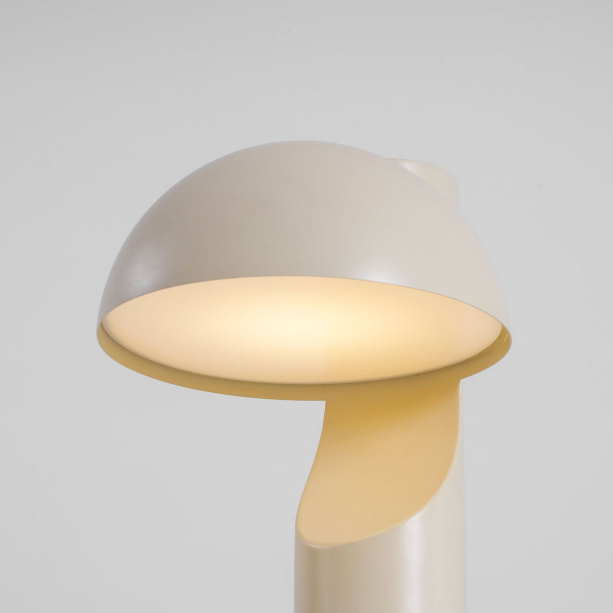 Arcora Minimalist LED Table Lamp with Arched Dome Shade