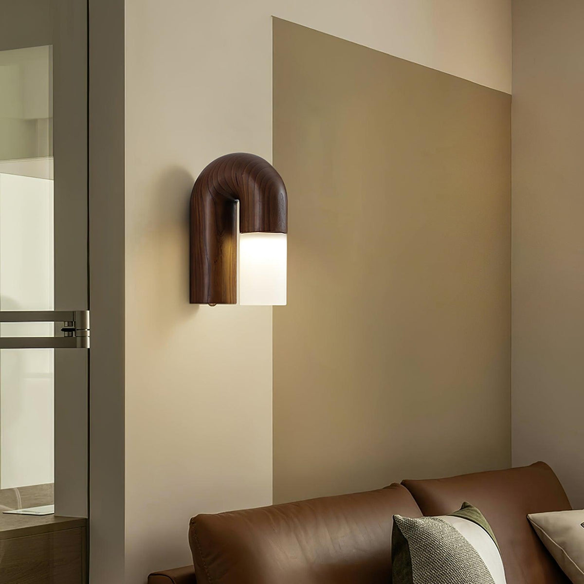 arcus-wood-wall-lamp