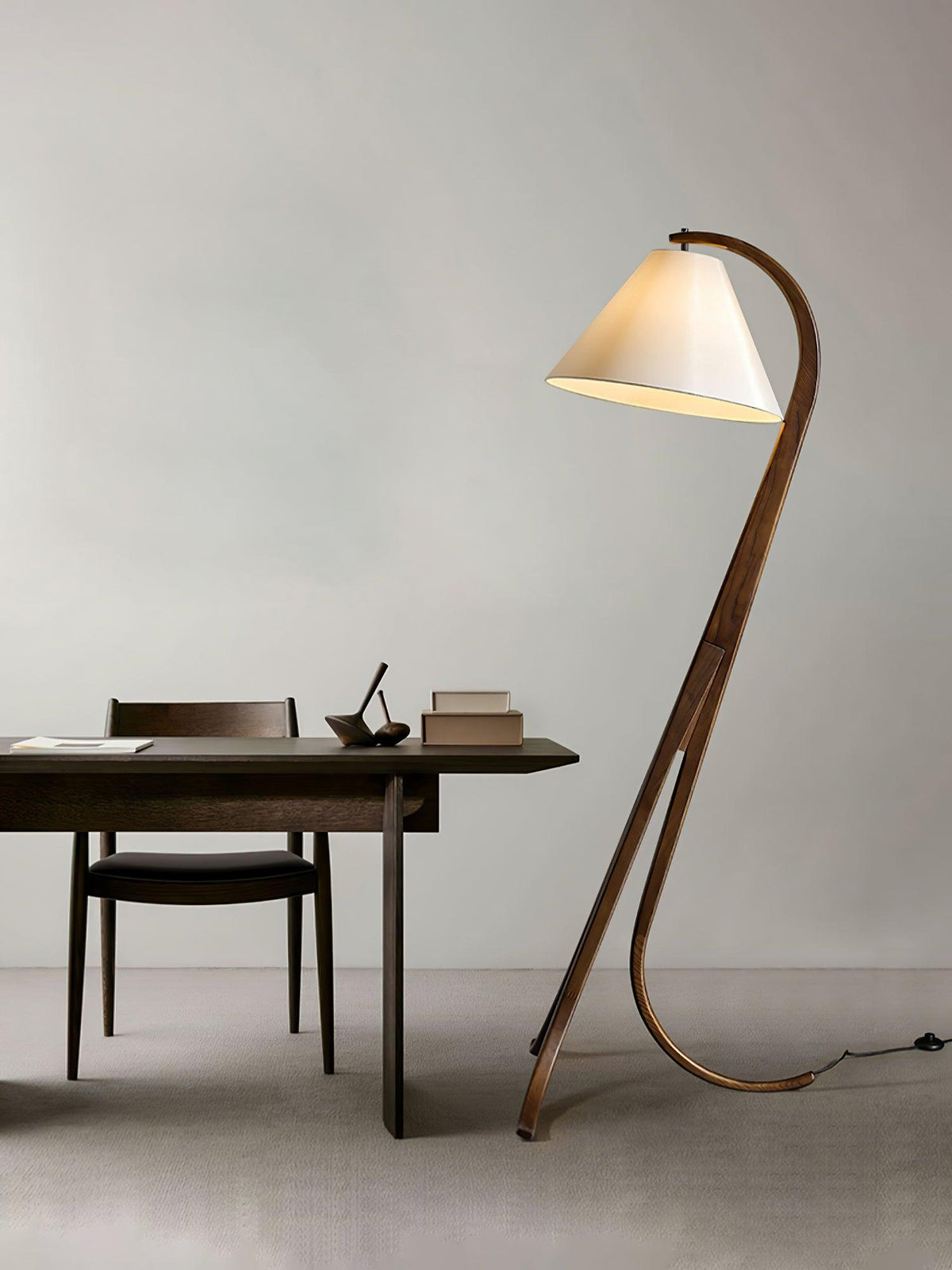arcwood-floor-lamp