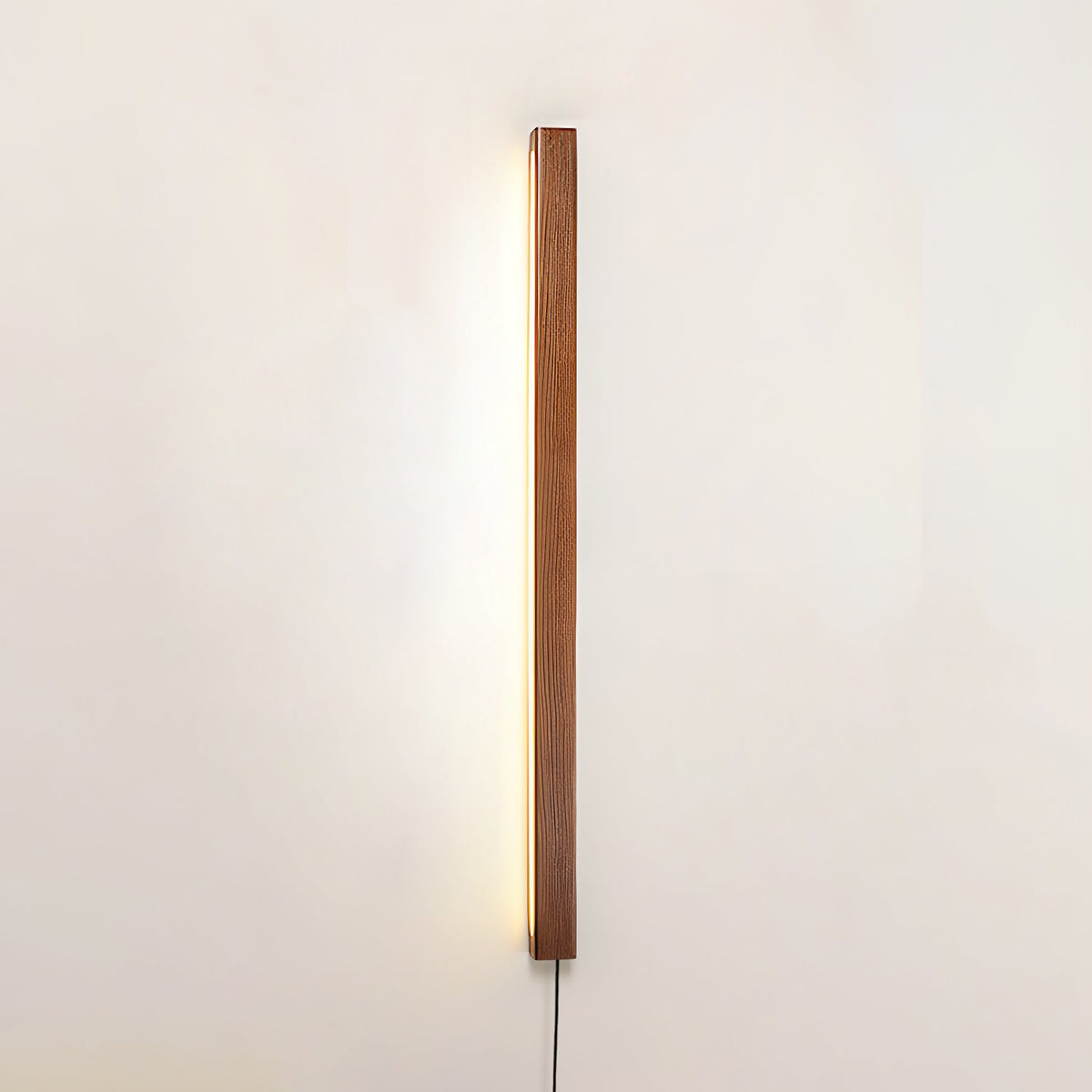 Arlo Wooden LED Wall Sconce – Plug-In Linear Light for Modern Interiors