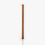 Arlo Wooden LED Wall Sconce – Plug-In Linear Light for Modern Interiors