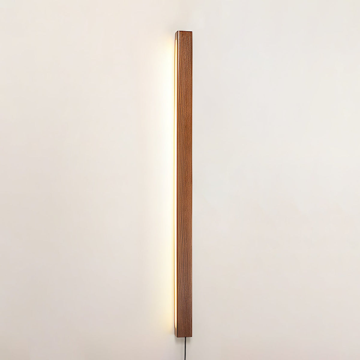 Arlo Wooden LED Wall Sconce – Plug-In Linear Light for Modern Interiors