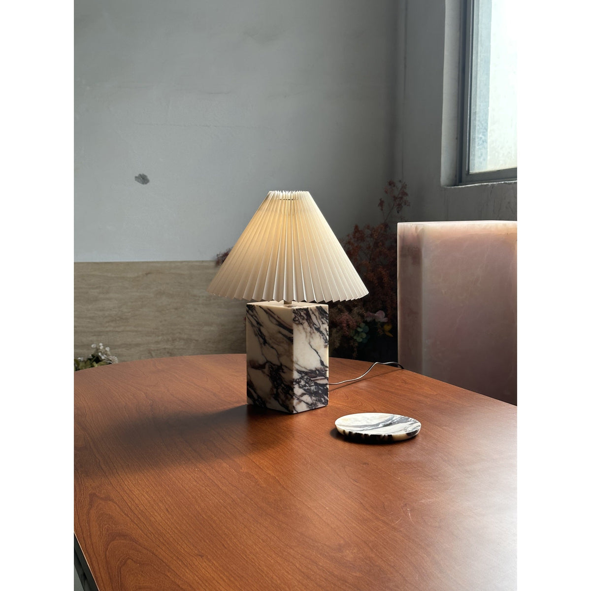 arouca-table-lamp