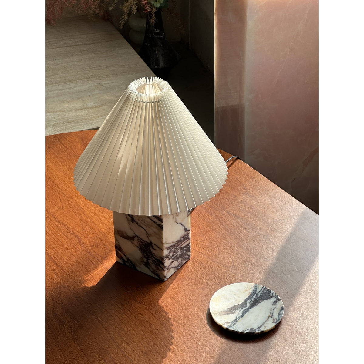 arouca-table-lamp