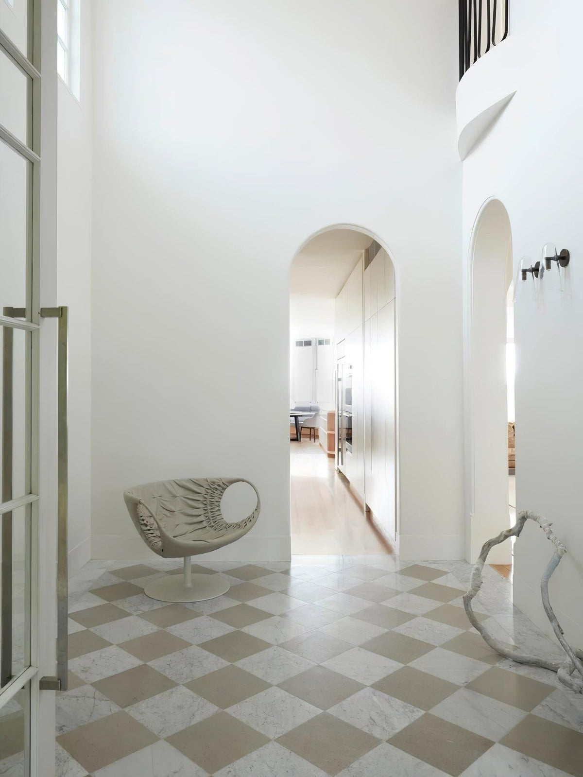 Articolo Conical Glass LED Wall Sconce for Modern Interiors
