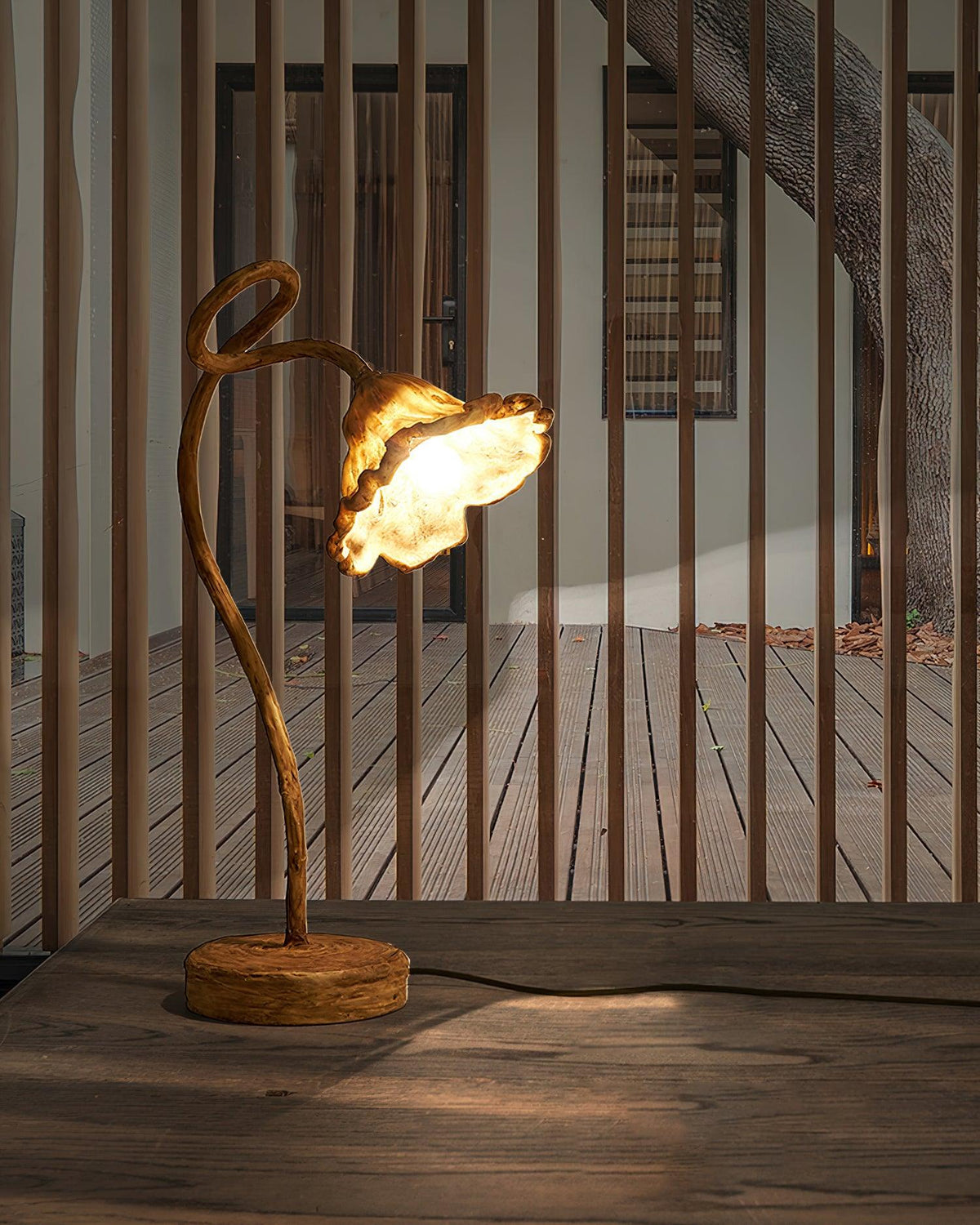Lotus Leaf Resin Table Lamp with Warm Ambient Glow for Bedside and Living Room