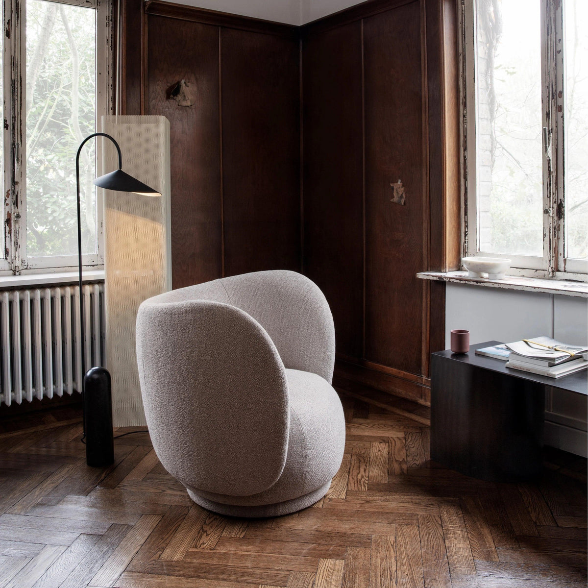 arum-floor-lamp