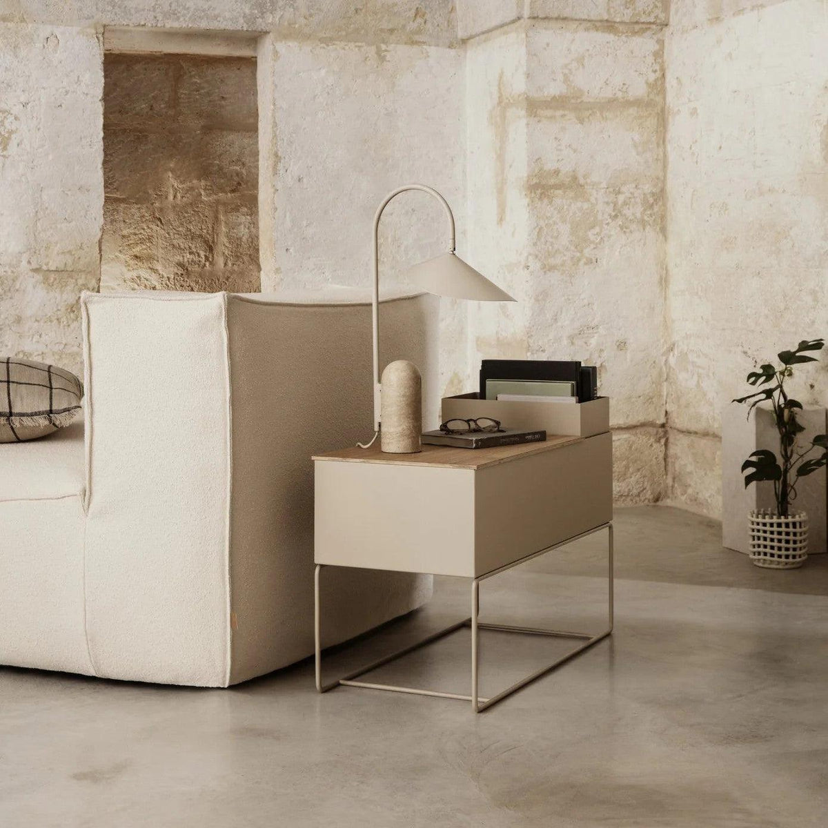 arum-table-lamp