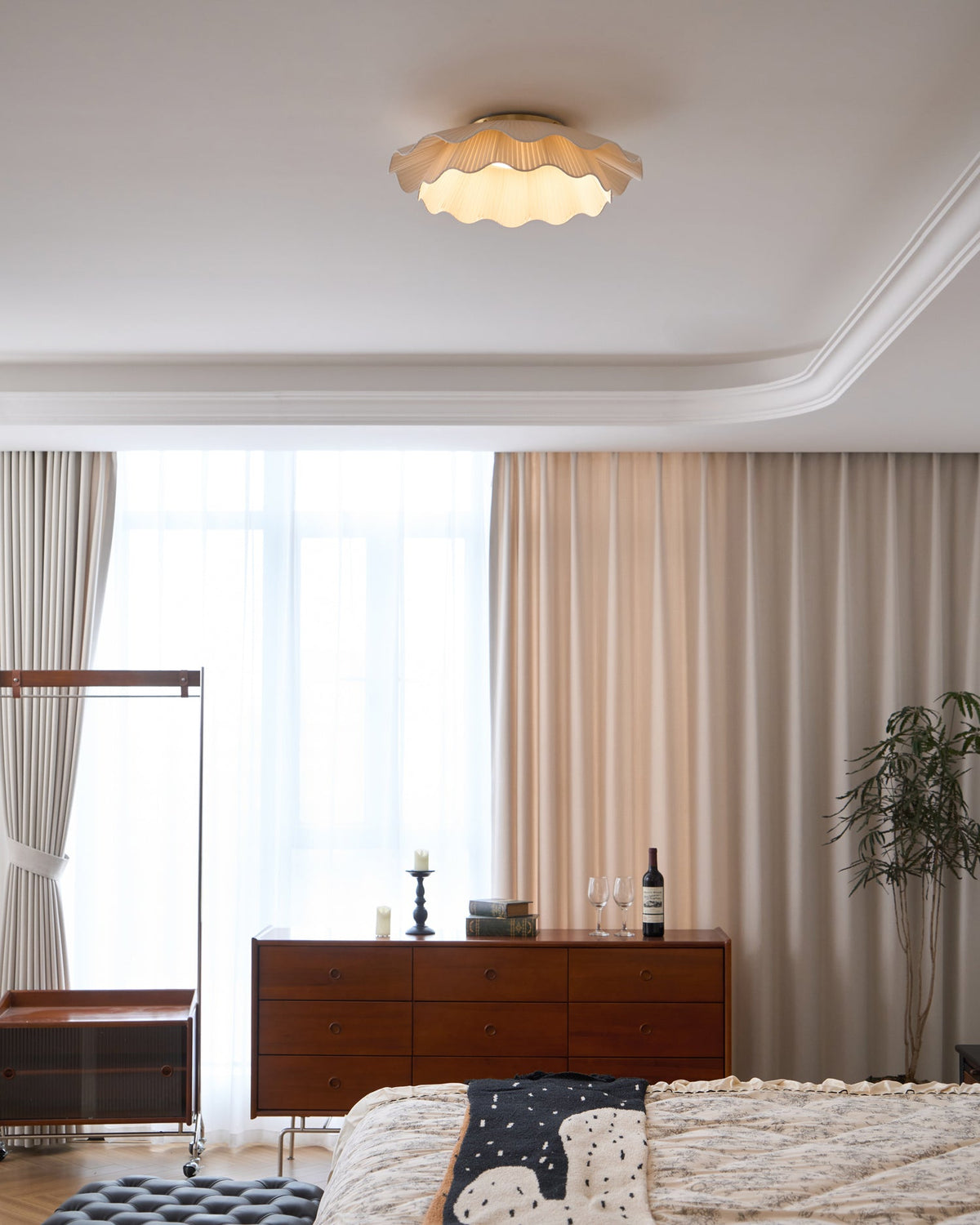 Arwen Fabric Wave Ceiling Light – Modern Flush Mount with Brass Accents
