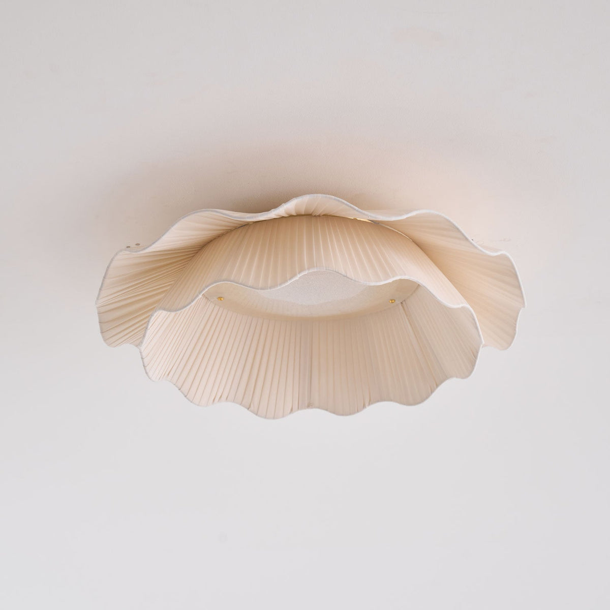 Arwen Fabric Wave Ceiling Light – Modern Flush Mount with Brass Accents